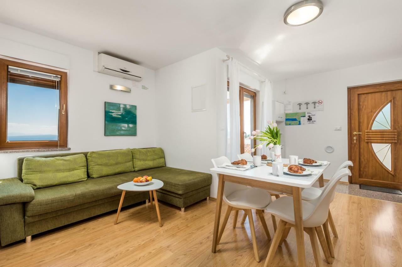 Apartments Davor Mošćenička Draga エクステリア 写真