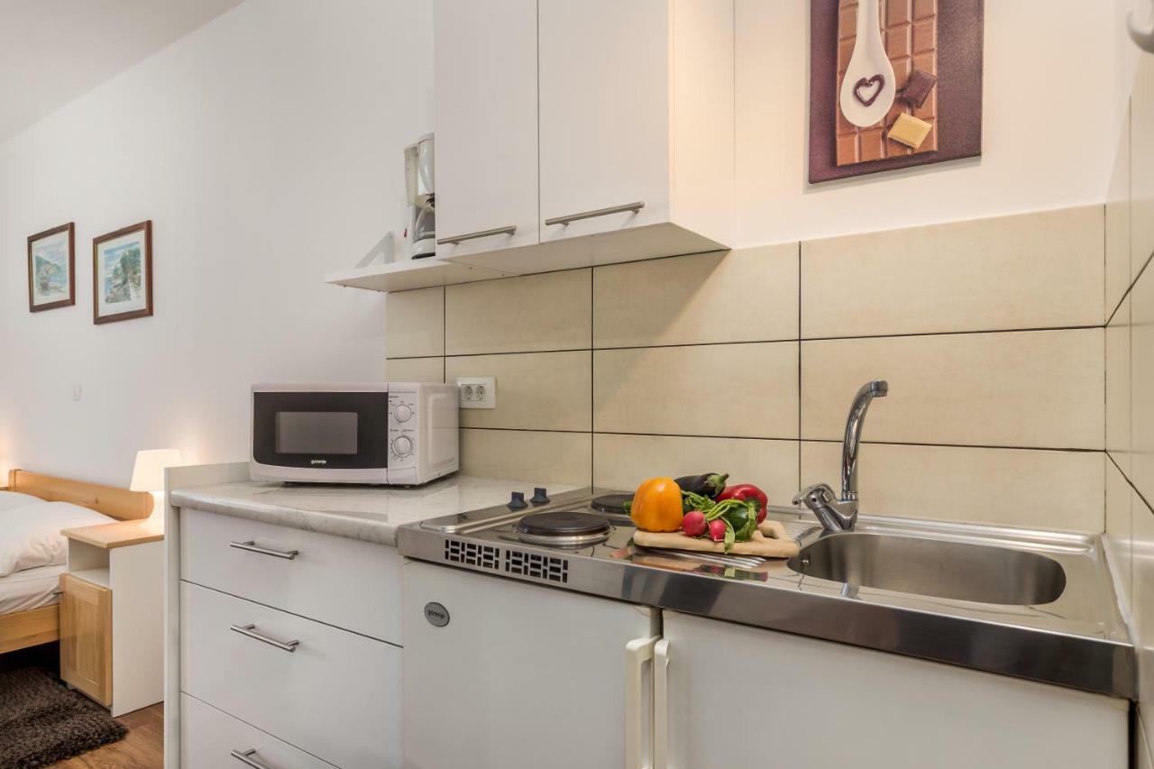 Apartments Davor Mošćenička Draga エクステリア 写真