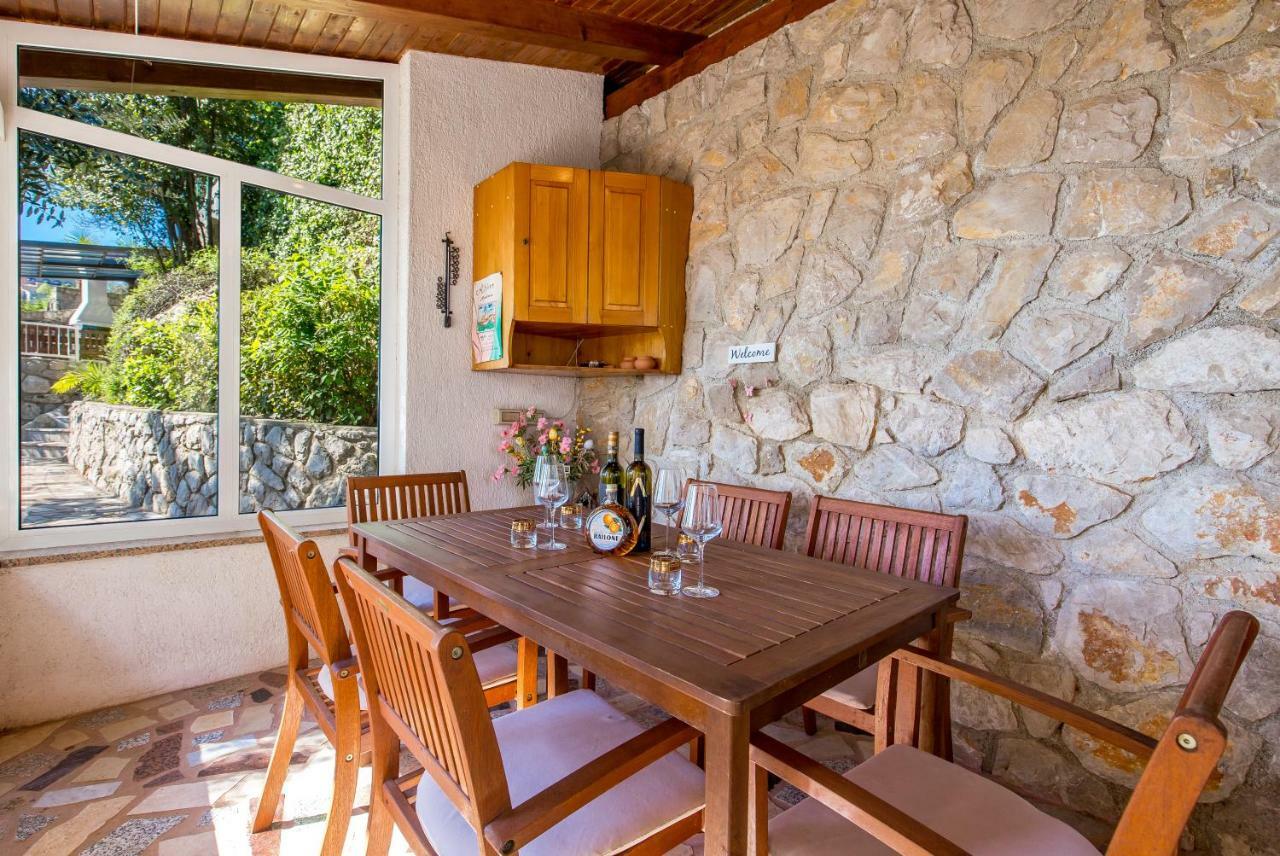 Apartments Davor Mošćenička Draga エクステリア 写真